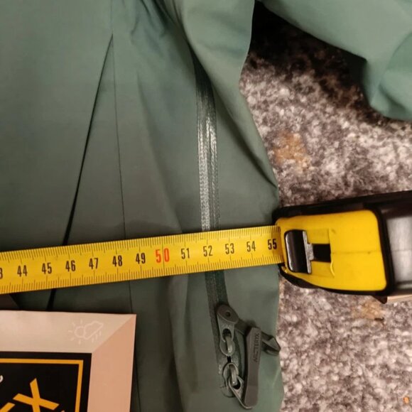 Arc'teryx Men's Grey and Black Jacket - Picture 3 of 7